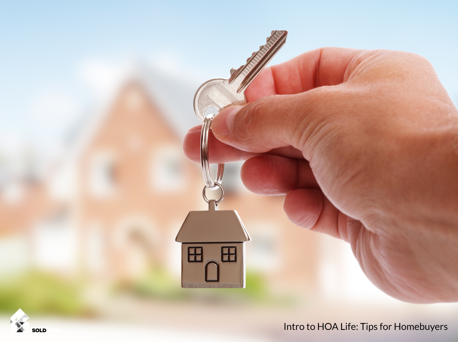 Intro to HOA Life: 6 Things to Know About Buying into a Homeowners Association